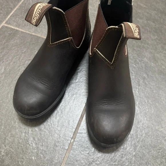 Blundstone Women's Stout Brown Chelsea Boots - Picture 5 of 5